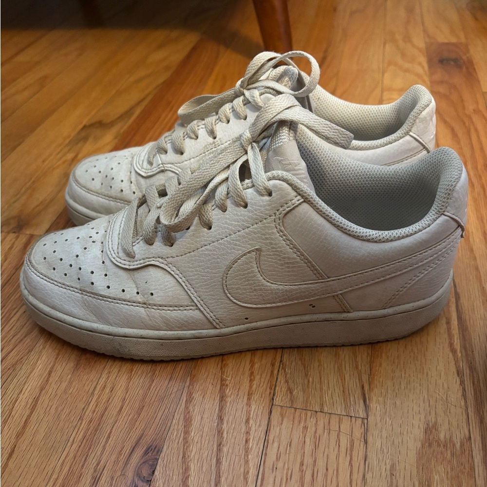 Women’s Nike Court Vision Low Triple White W 8.5